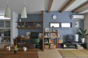 築27年戸建二世帯化リノベ | ふた家族がつながるリビングダイニング