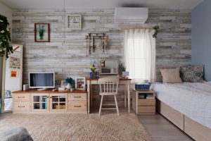 築32年戸建リノベ | 梅の木が見えるLDK